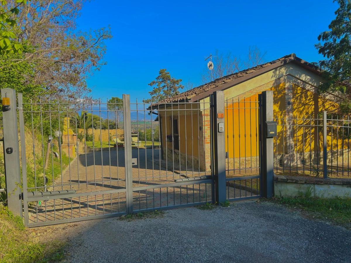 Casolare Del Maestrale - M&M Holiday House Perugia Eksteriør bilde